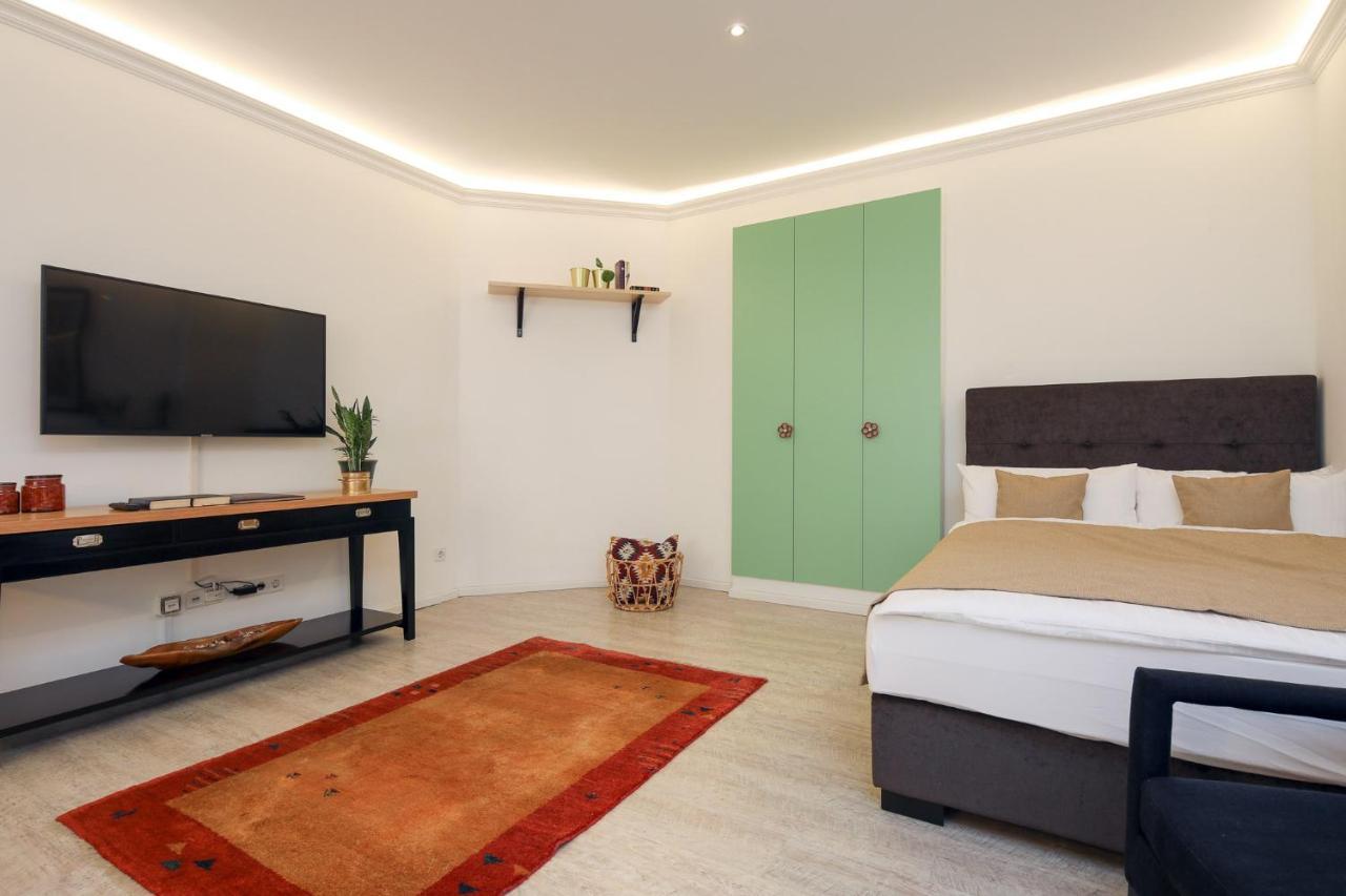 5 Personen Altbau Nahe Kurfuerstendamm - Shakespeare Berlin Bagian luar foto